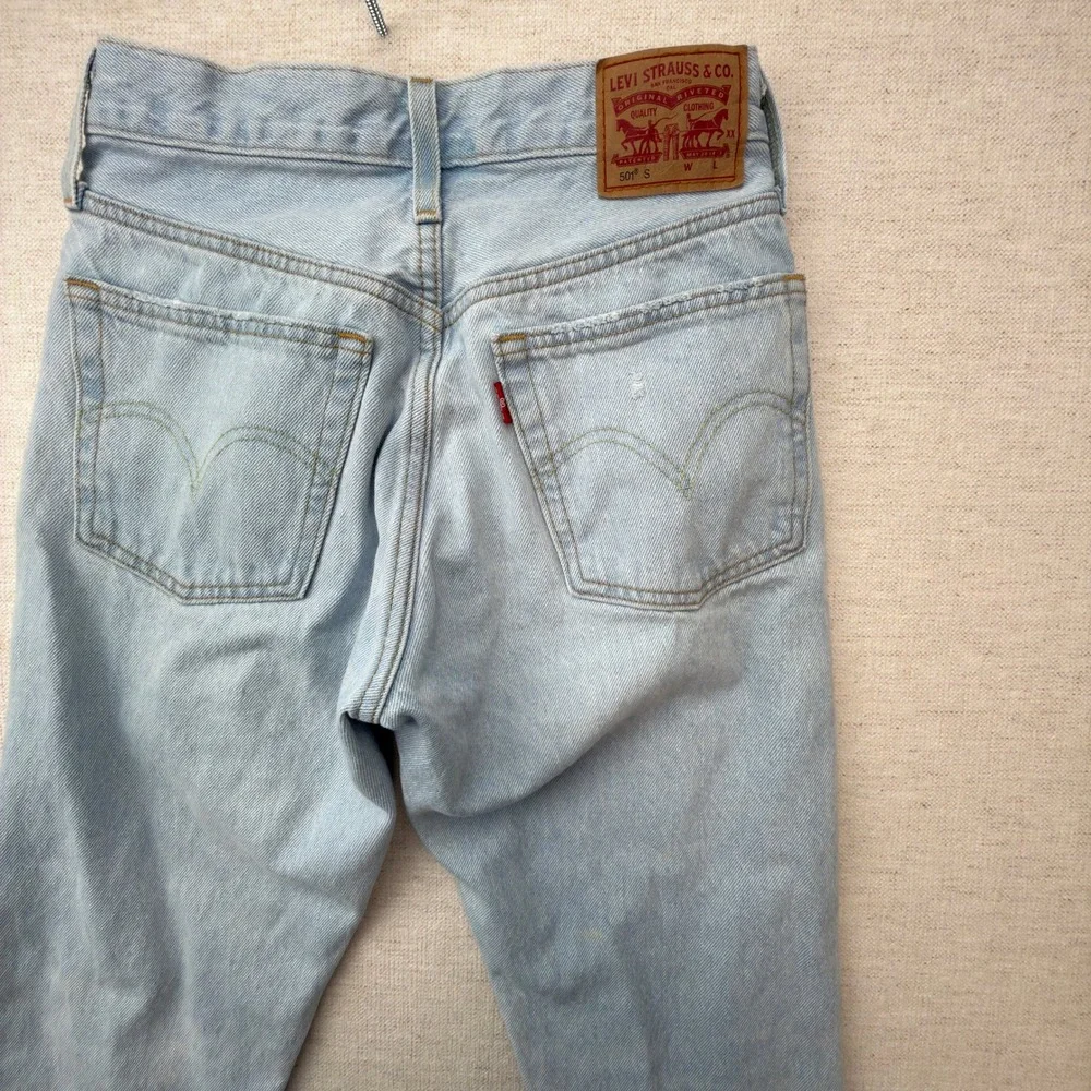 Levi's 501 Skinny Mens W24 L30 Distressed Light Wash Solid Slim Modern Jeans